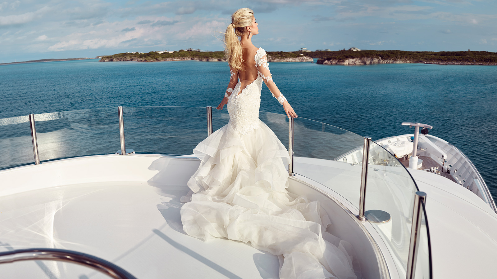 Wedding on a Luxury Yacht